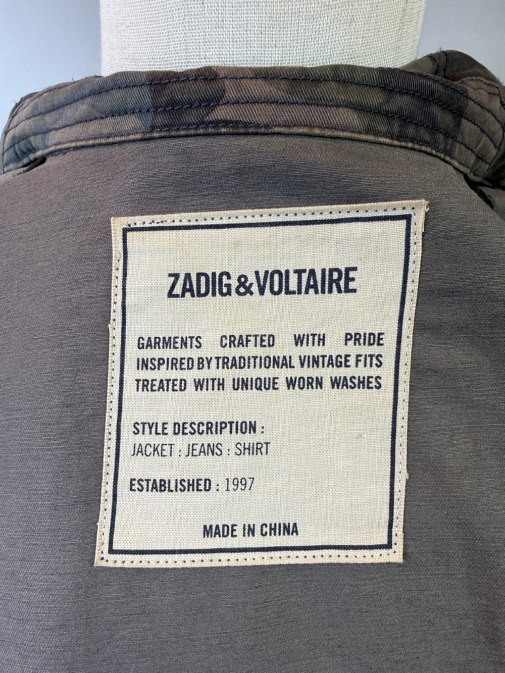 Camo Utility Jacket – Size M – Military Style Lightweight Jacket - Picture 12 of 13